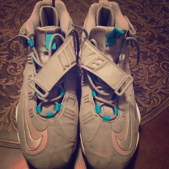 Nike Shoes - Nike Ken Griffey’s